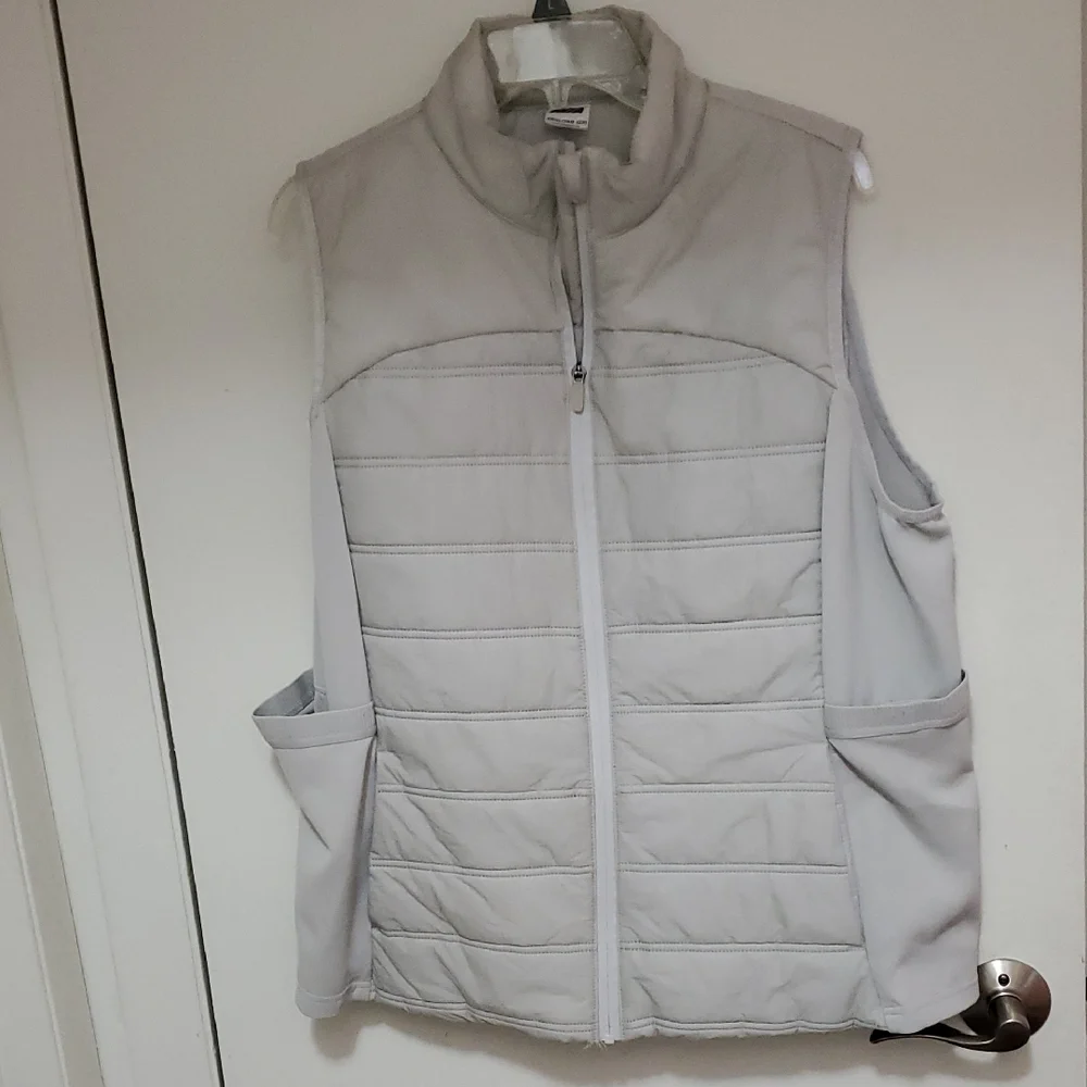 Avia Light Gray Quilted Vest - Picture 1 of 4